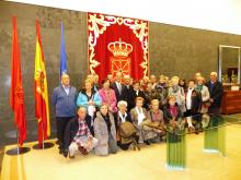 Alberto Catalán, con el Club de Jubilados de Artajona en la Sala Institucional