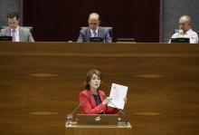 Yolanda Barcina, en su réplica a los portavoces parlamentarios