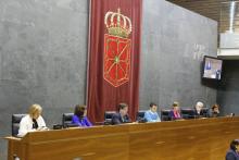 Carmen Ferrer, Maite Esporrín, Pedro Rascón, Samuel Caro, Marisa de Simón, Koldo Amezketa, María Victoria Castillo (i-d)