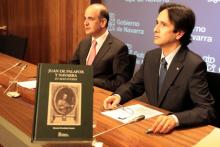 Catalán y Ricardo Fernández, en la presentación de un libro sobre Juan de Palafox en abril de 2011.